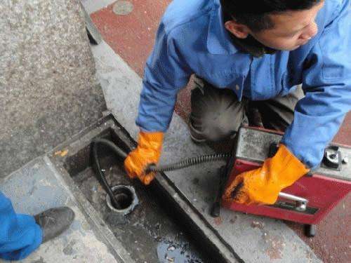 饶河疏通下水道